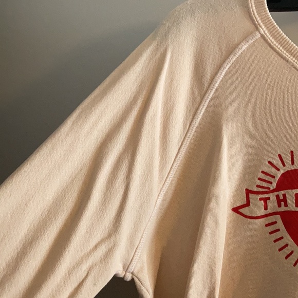 ⭐️NEW⭐️Cropped sweatshirt - Picture 8 of 13